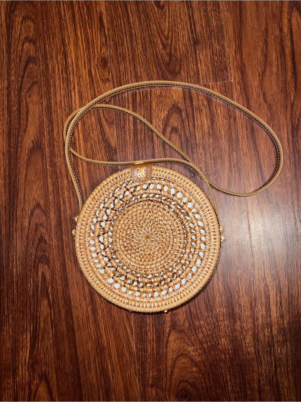 Round Woven Crossbody Bag in Natural Tan